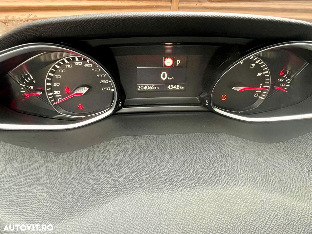 Peugeot 308 SW PureTech 130 GPF EAT8 Stop & Start Active Business-Paket - 14