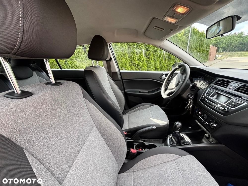 Hyundai i20 1.2 Comfort - 10