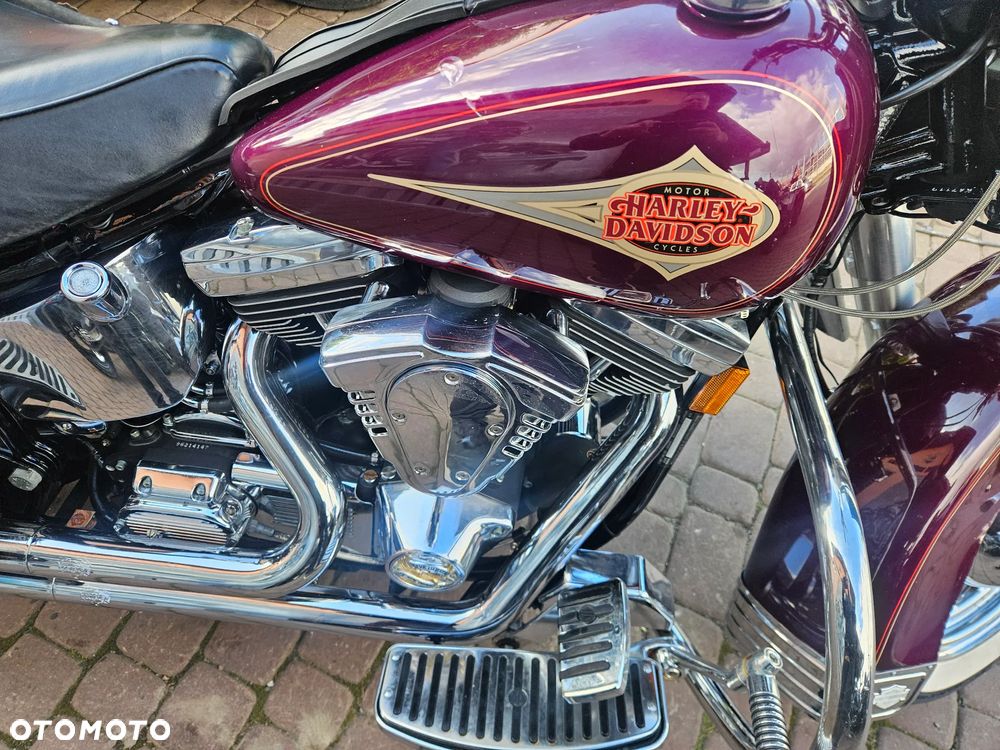 Harley-Davidson Softail Heritage Classic - 24
