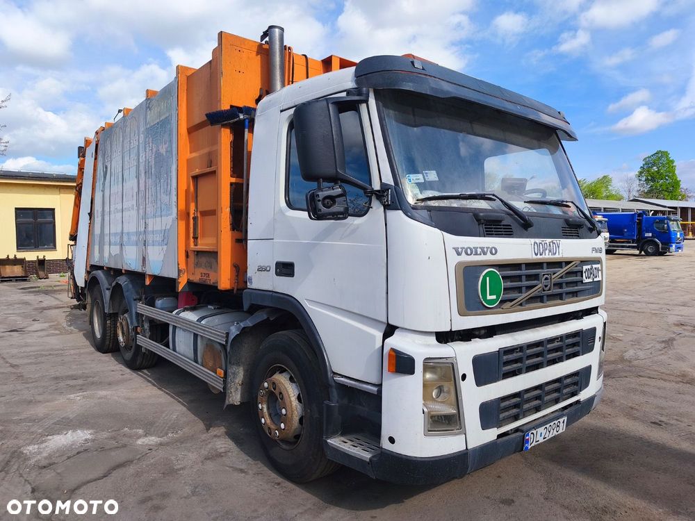 Volvo Fm 9 260 6X2 - 3