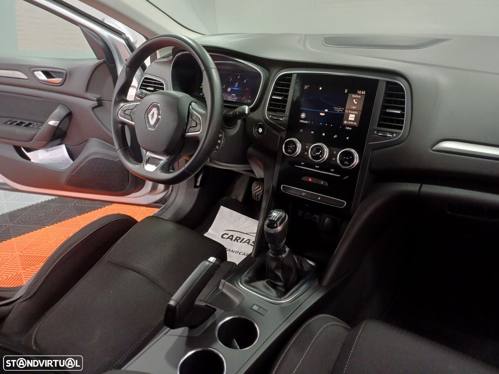 Renault Mégane 1.5 Blue dCi Intens - 14