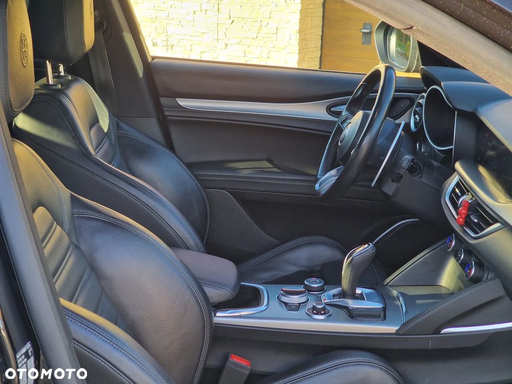 Alfa Romeo Stelvio 2.0 Turbo Veloce Q4 - 23