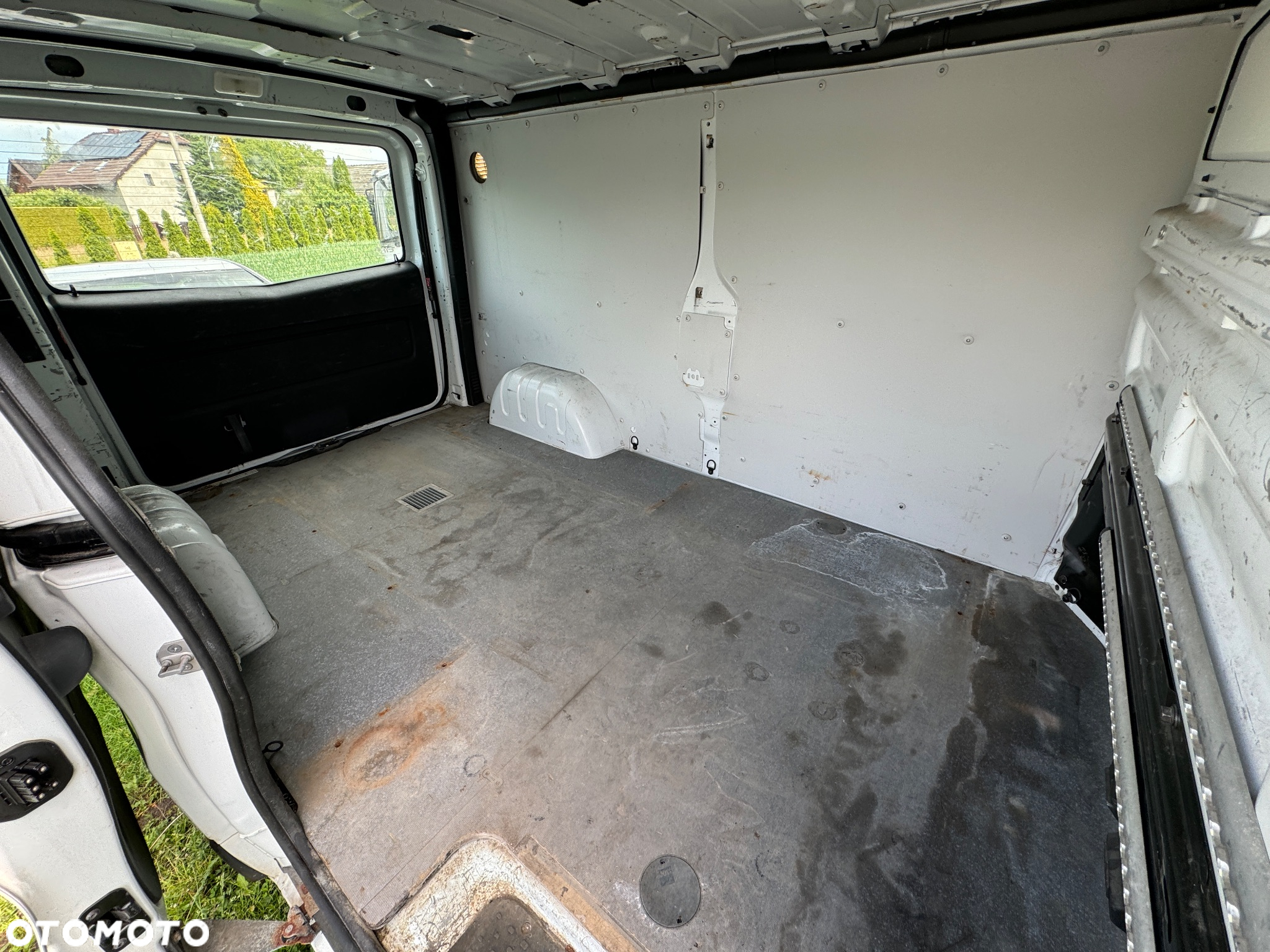Renault Trafic - 32