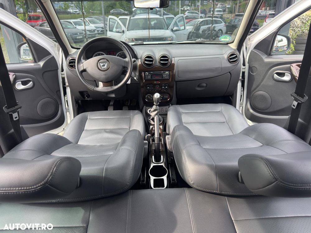 Dacia Duster 1.6 16V 105 4x4 Laureate - 6