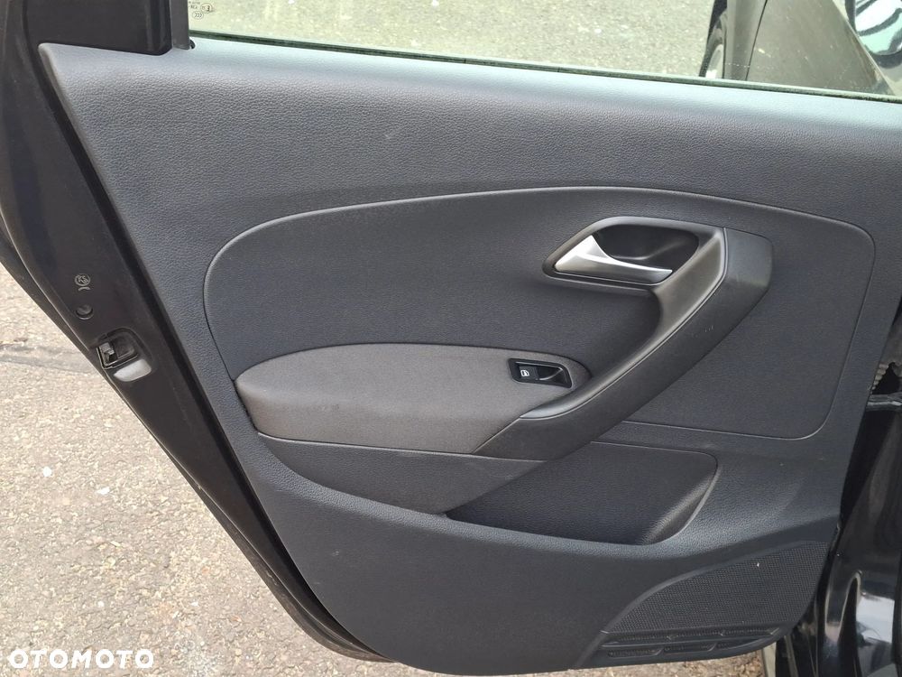 Volkswagen Polo - 19