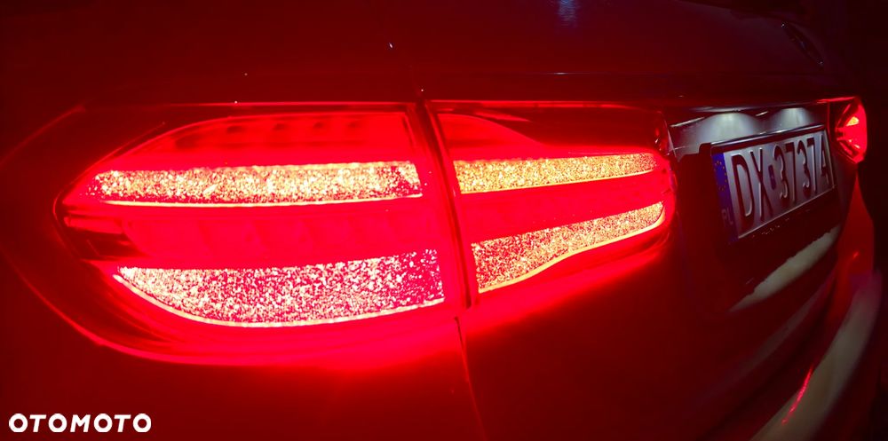 Mercedes-Benz Klasa E 220 d 9G-TRONIC AMG Line - 13