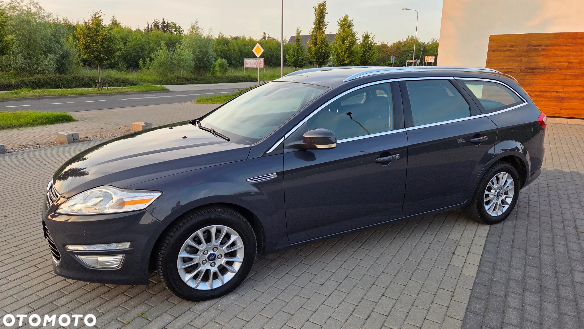 Ford Mondeo 2.0 TDCi Titanium - 4