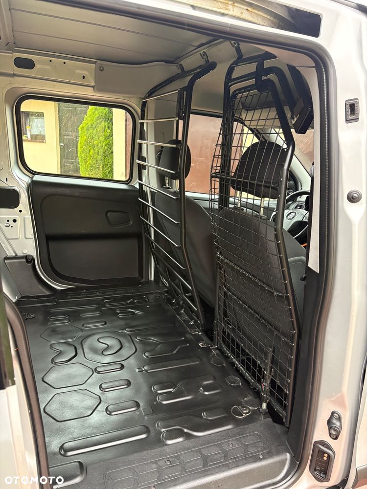 Opel Combo - 28
