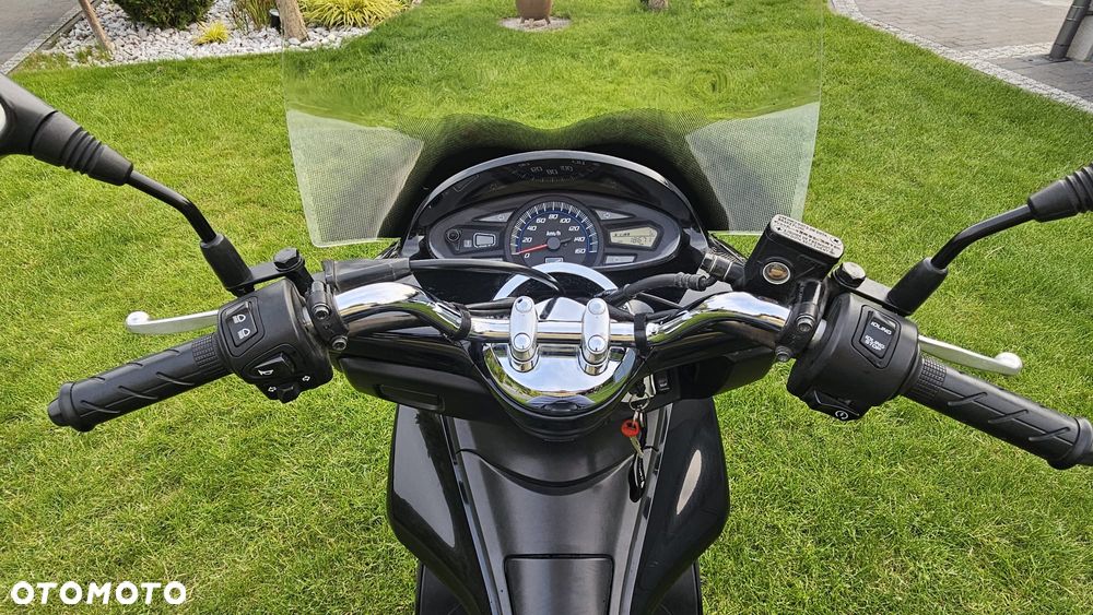 Honda PCX - 10