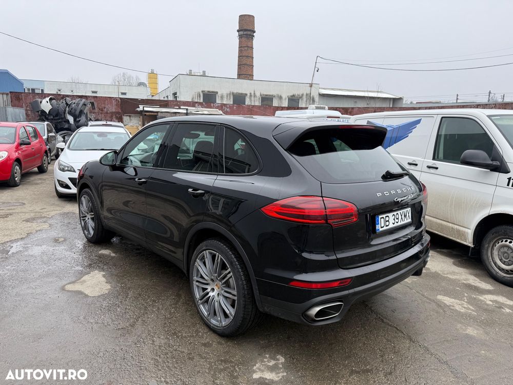 Porsche Cayenne Tiptronic S - 34