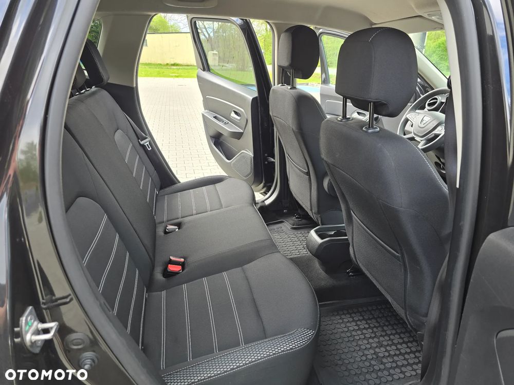 Dacia Duster TCe 150 2WD GPF Celebration - 36