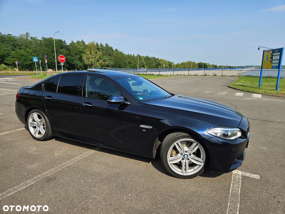 BMW Seria 5 530d xDrive - 14