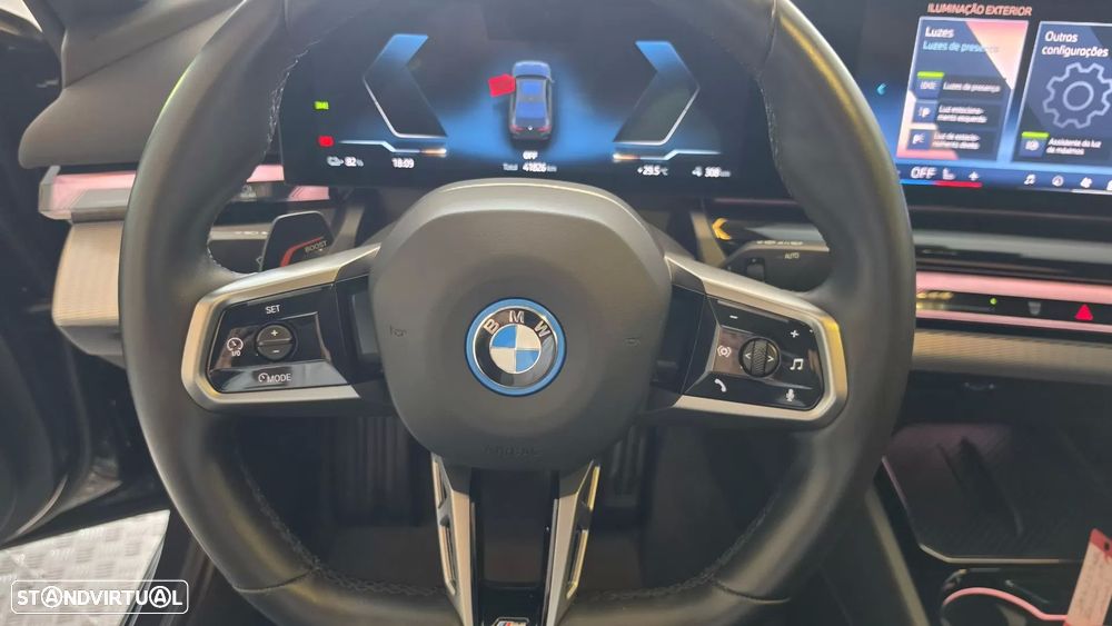 BMW i5 eDrive40 Pack Desportivo M Pro - 43