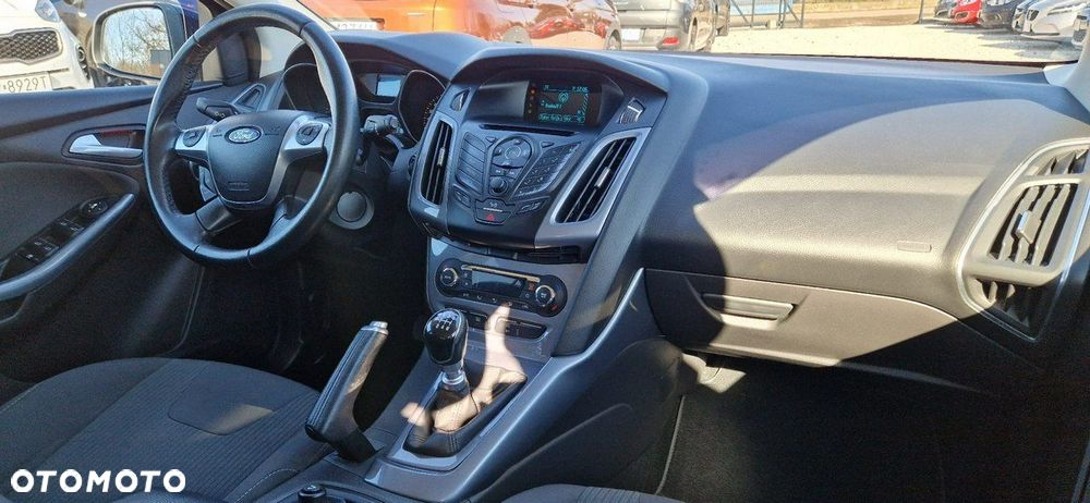 Ford Focus - 30
