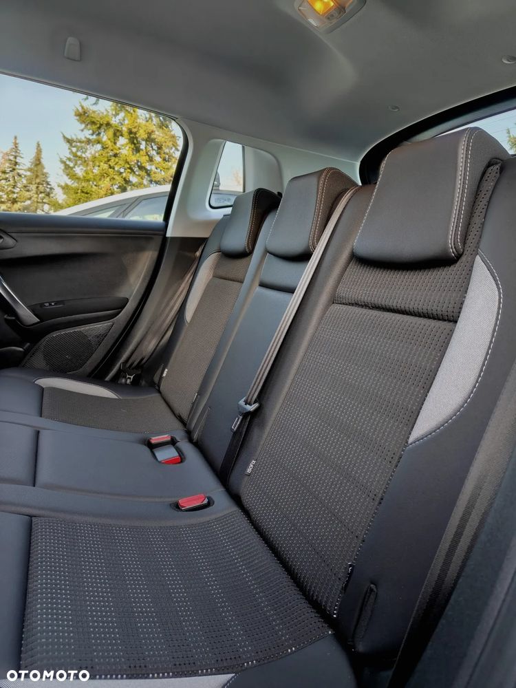 Peugeot 2008 1.2 Pure Tech Style S&S - 19