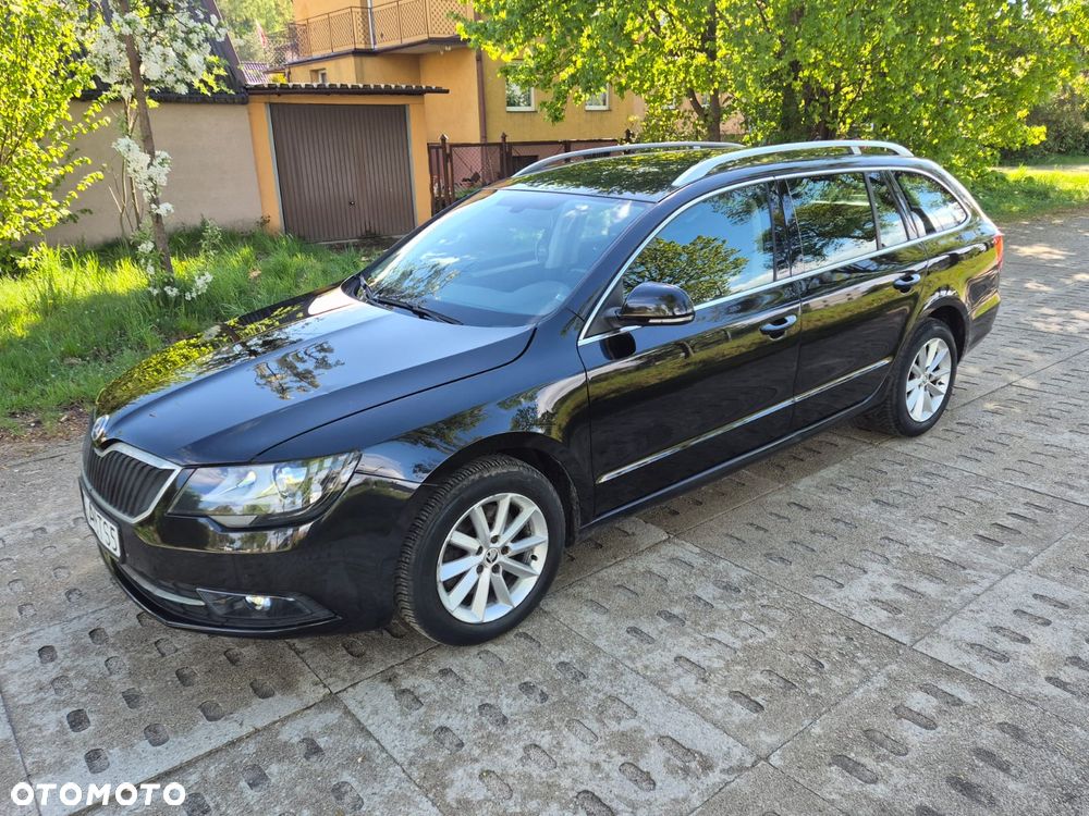 Skoda Superb 2.0 TDI Ambition DSG - 19