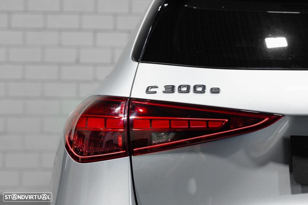 Mercedes-Benz C 300 e AMG Line - 35