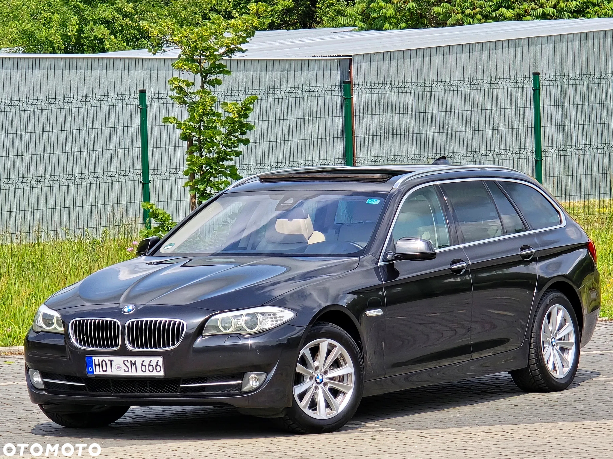 BMW Seria 5 520d Touring Luxury Line - 6