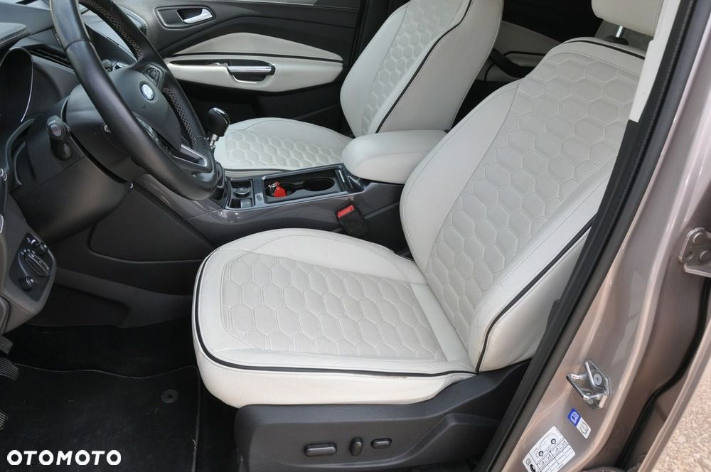 Ford Kuga 1.5 EcoBoost 2x4 Vignale - 9