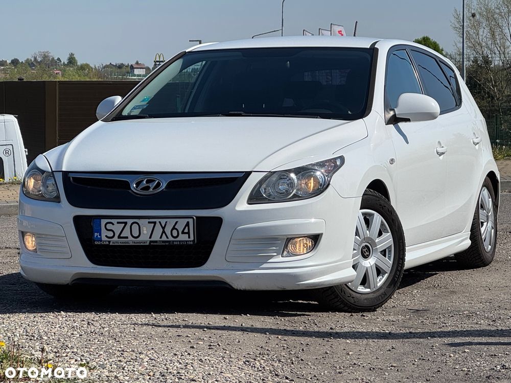 Hyundai i30 1.6 Classic + - 8