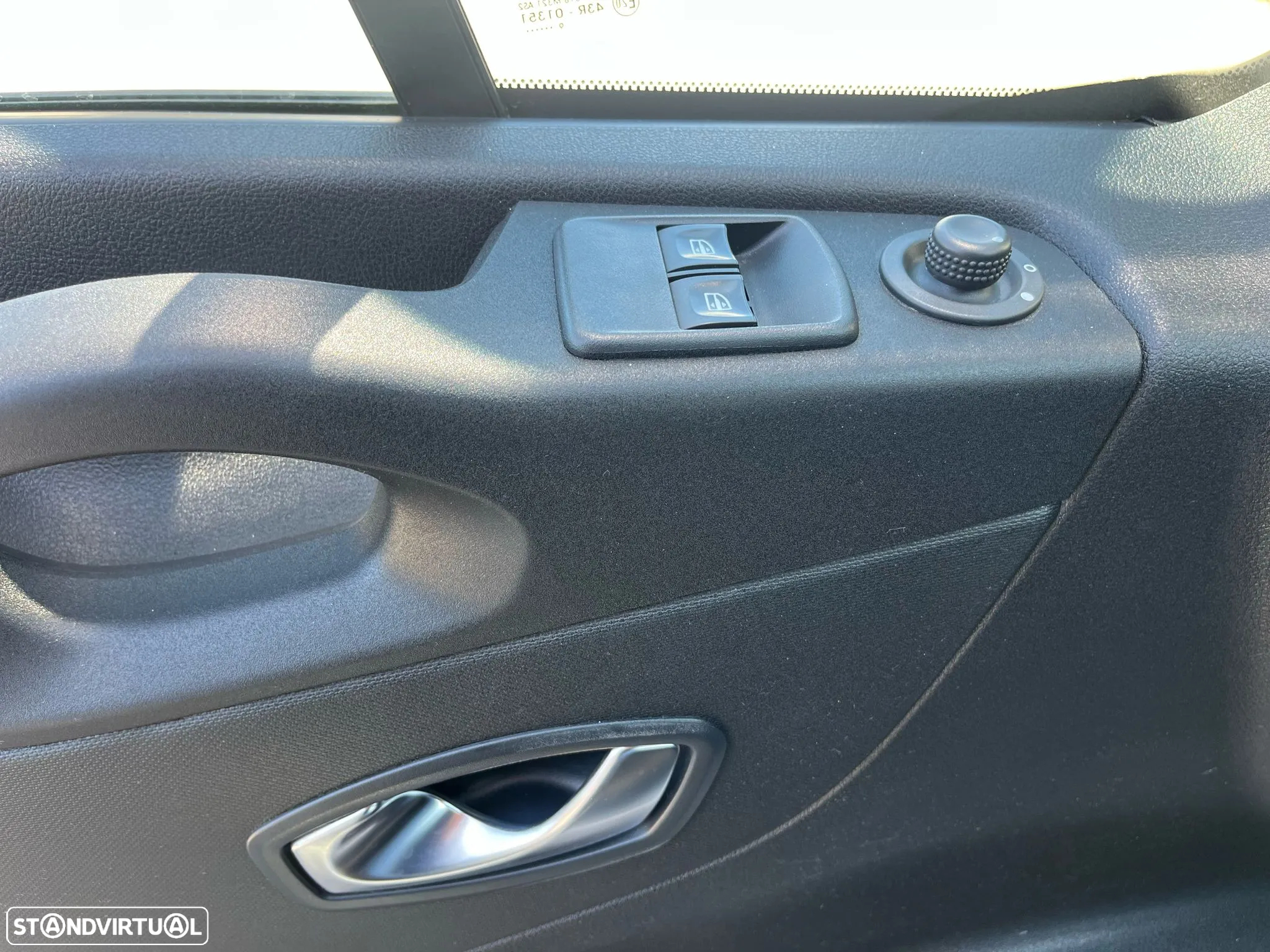 Renault TRAFIC 2.0 dCI 120cv - IVA DEDUTÍVEL - SISTEMA FRIO BALTRINA - 18