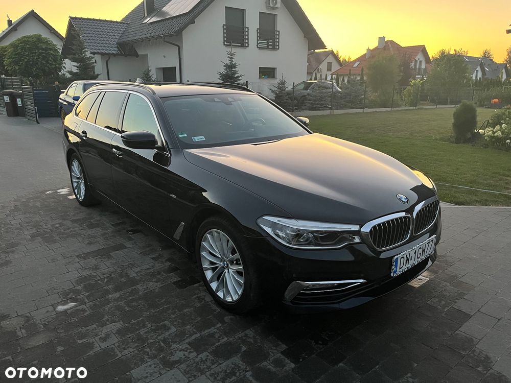 BMW Seria 5 520i Luxury Line - 17