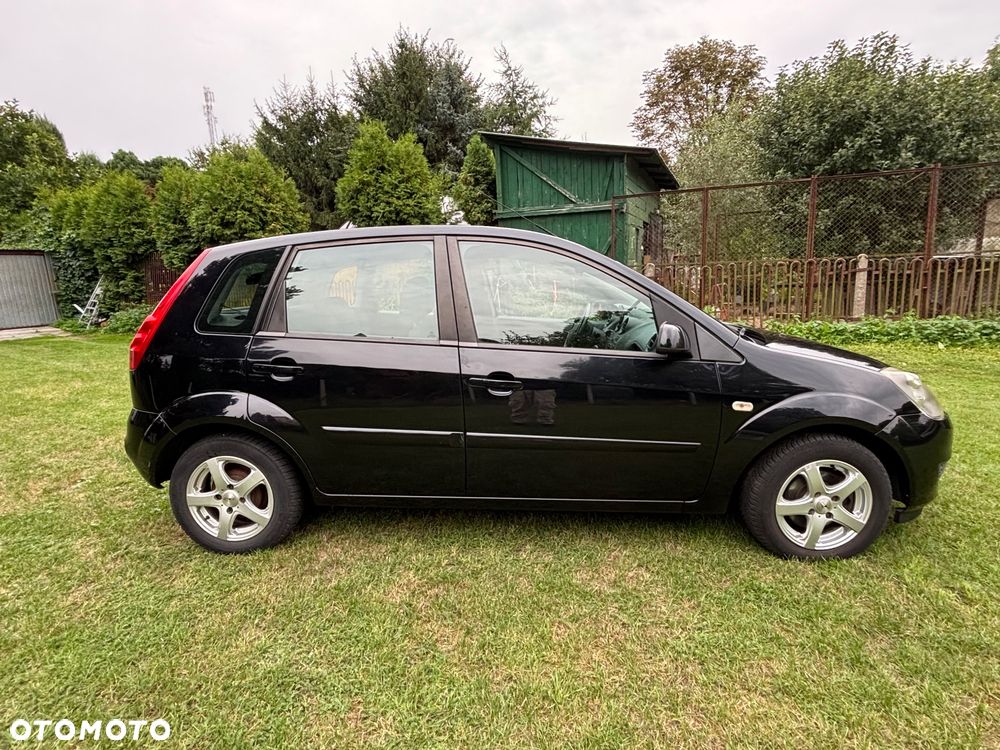 Ford Fiesta 1.3 - 6