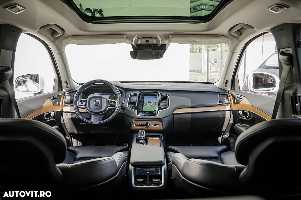 Volvo XC 90 T8 AWD Recharge Geartronic Inscription Edition - 3