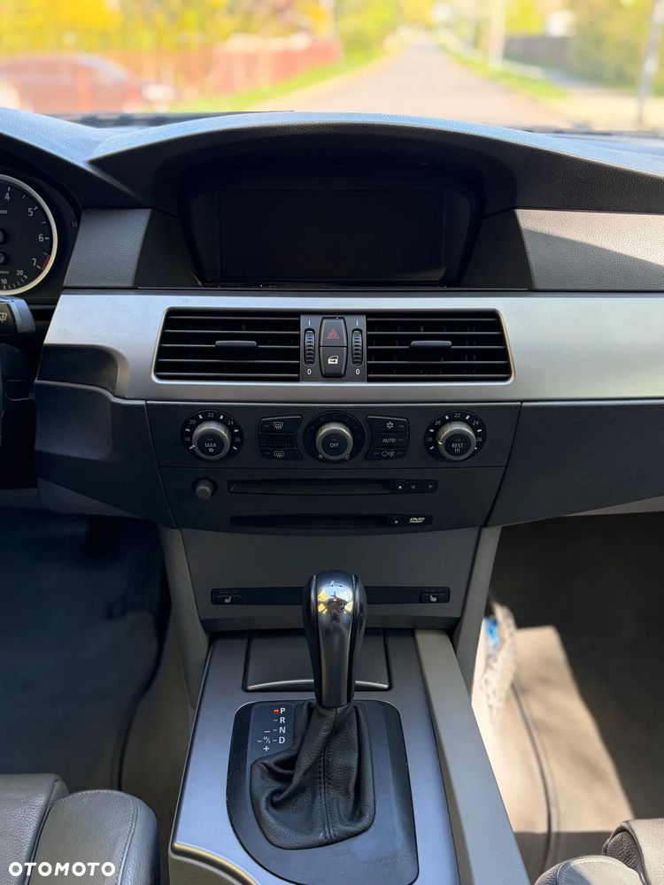 BMW Seria 5 - 12