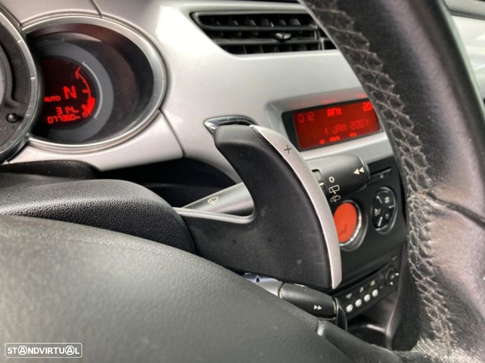 Citroën DS3 1.4 e-HDi Chic CMP - 11