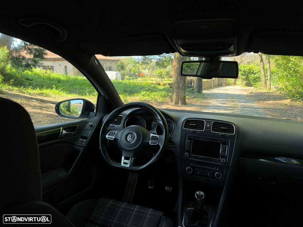 VW Golf 2.0 TSi GTI - 8