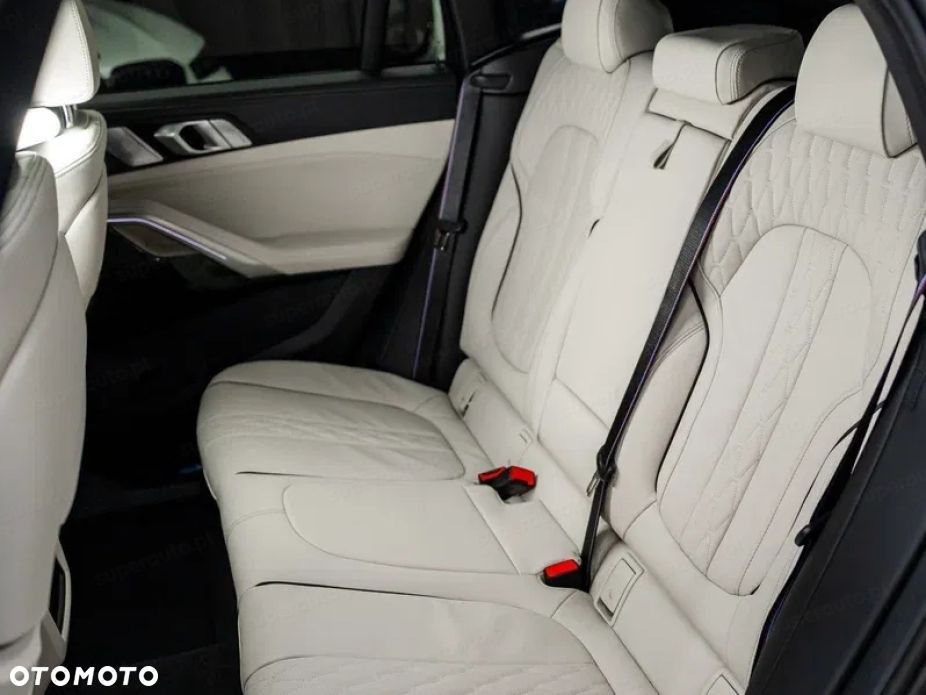 BMW X6 xDrive40d mHEV sport - 13