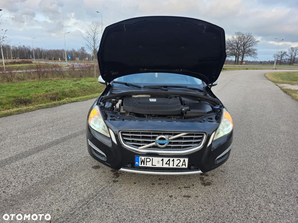 Volvo V60 D4 Geartronic Momentum - 9