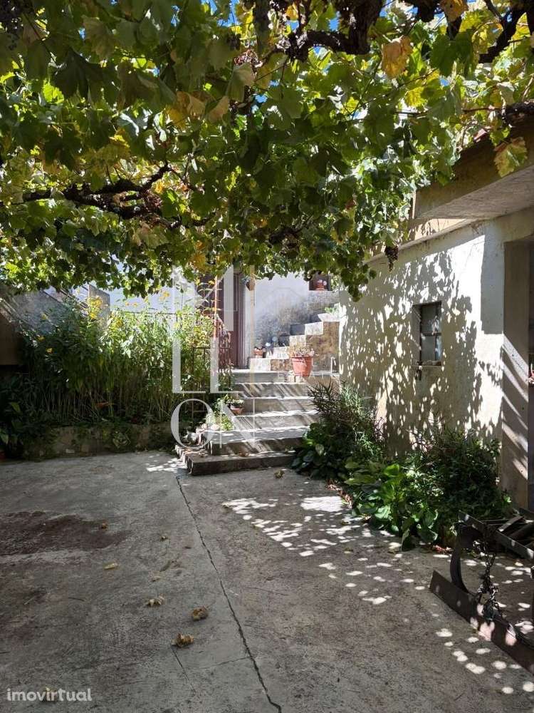 Quinta com 10 hectares — Tranquilidade, potencial e múltiplas valência - Grande imagem: 4/12