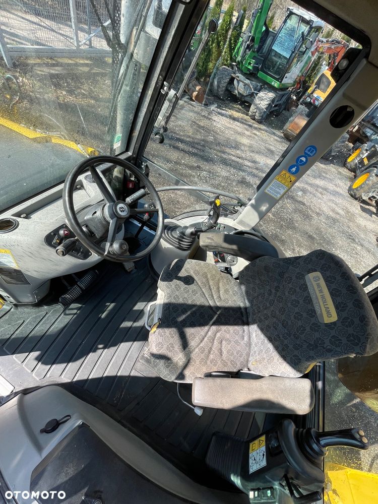 New Holland B100C - 9