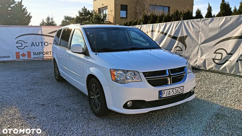 Dodge Caravan - 5