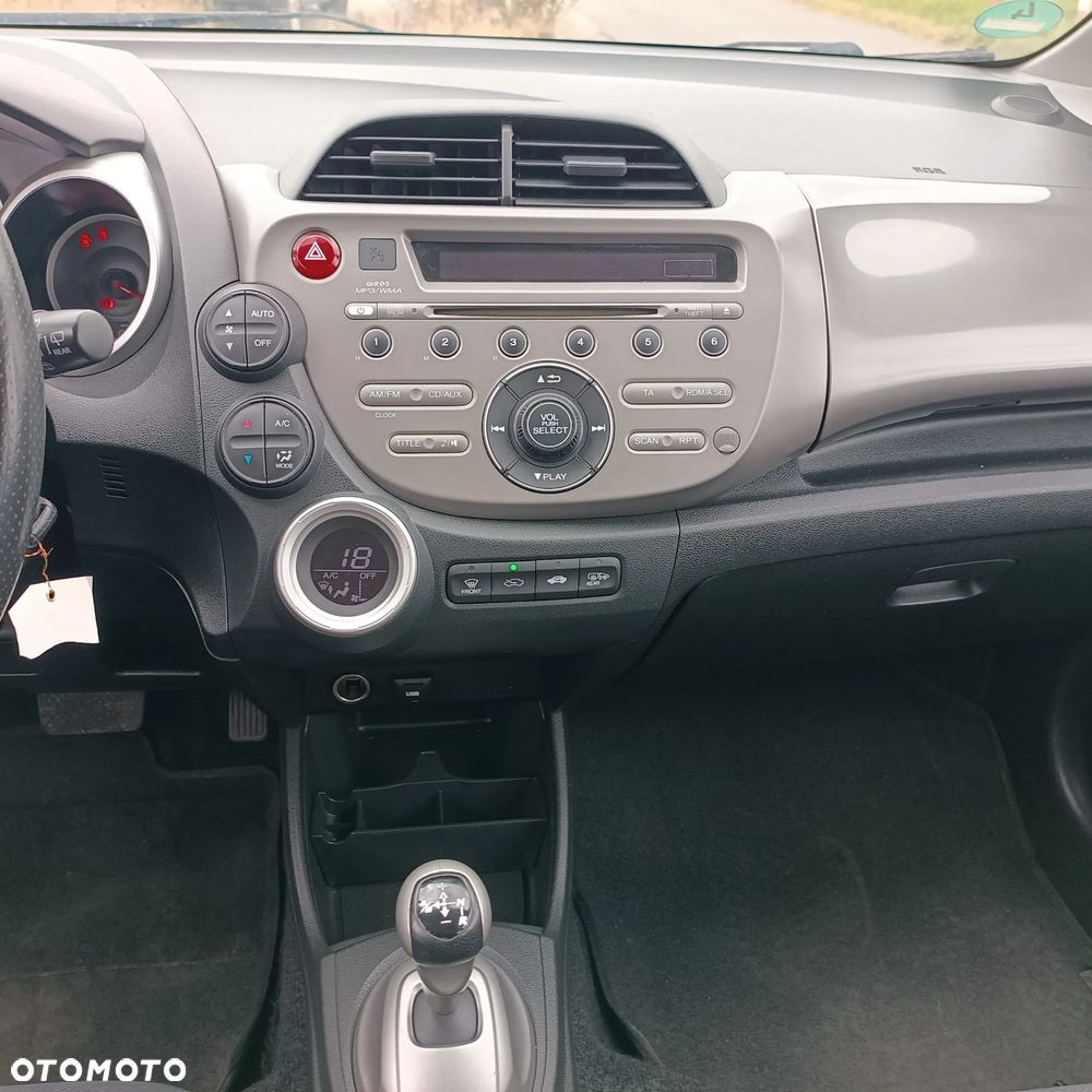 Honda Jazz 1.4 i-VTEC CVT Comfort - 14