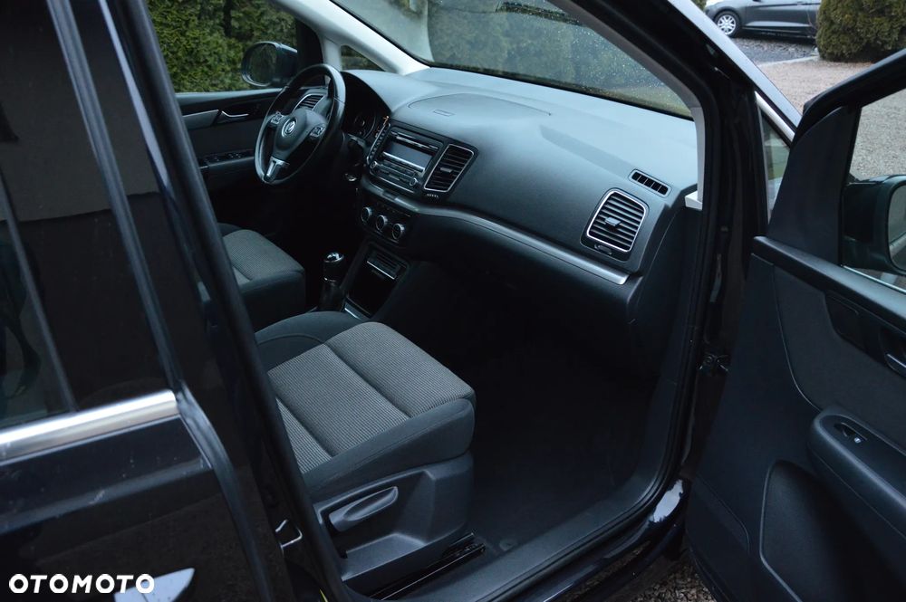 Volkswagen Sharan - 29