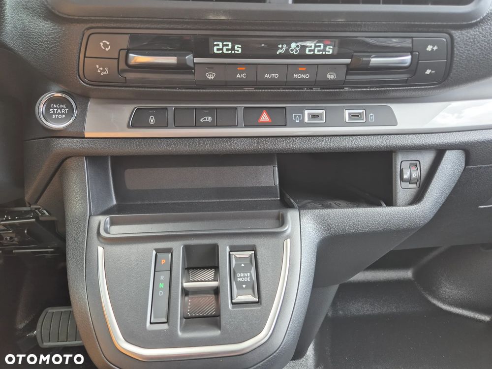 Opel Vivaro Furgon XL LONG 2.2 150KM Automat !! OD RĘKI !! Mega Rabat !! - 14