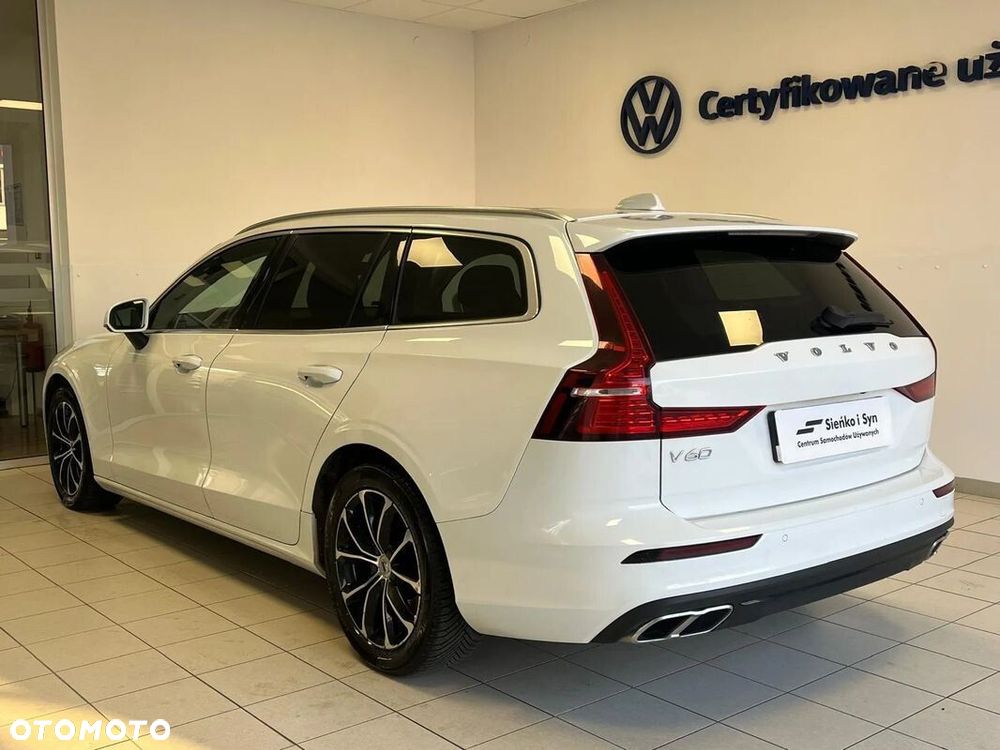 Volvo V60 D4 Drive-E Momentum - 6