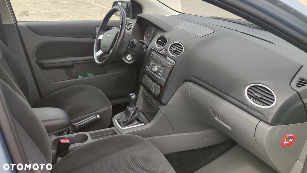 Ford Focus 1.6 Ti-VCT Ghia - 12
