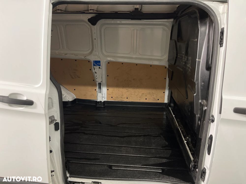 Ford Transit Custom - 11