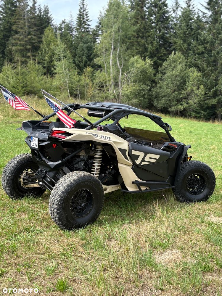 Can-Am Maverick - 4