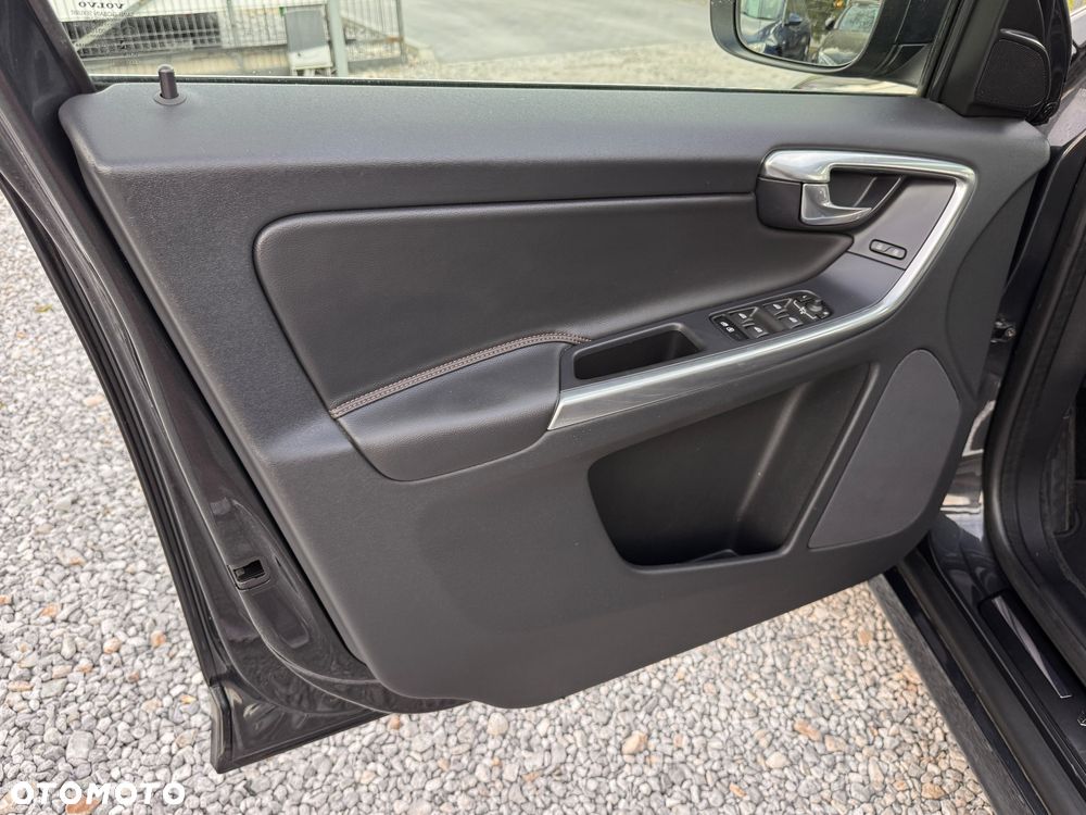 Volvo XC 60 D4 Summum - 34
