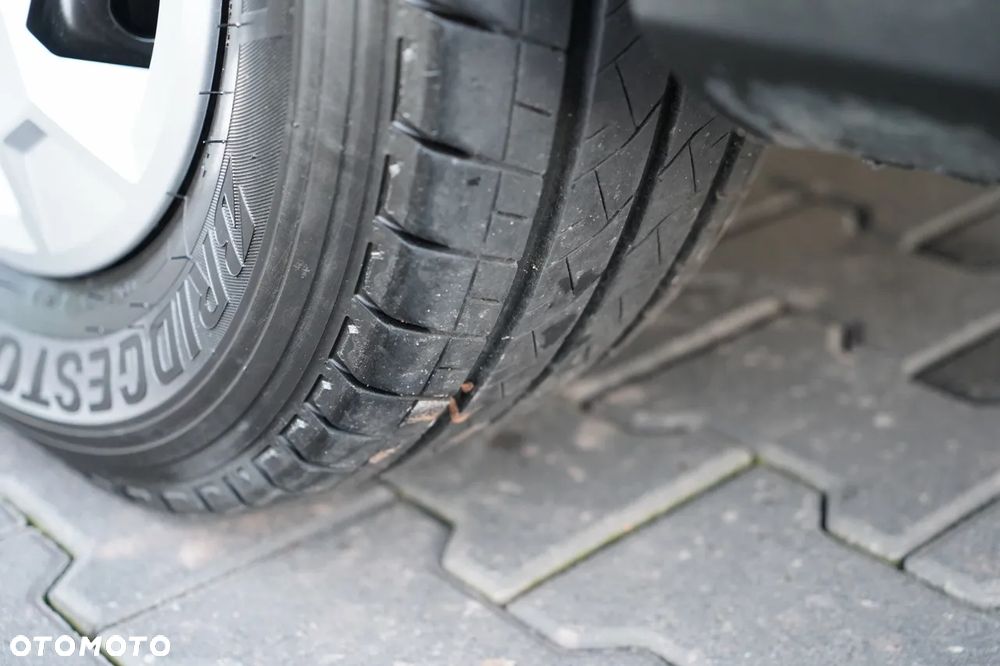 Renault TRAFIC III / BUS / 9 MIEJSC / PIERWSZY WŁAŚCICIEL / POLSKI SALON / 2022 ROK / - 16