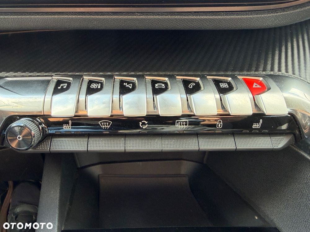 Peugeot 3008 1.2 PureTech Active S&S - 27