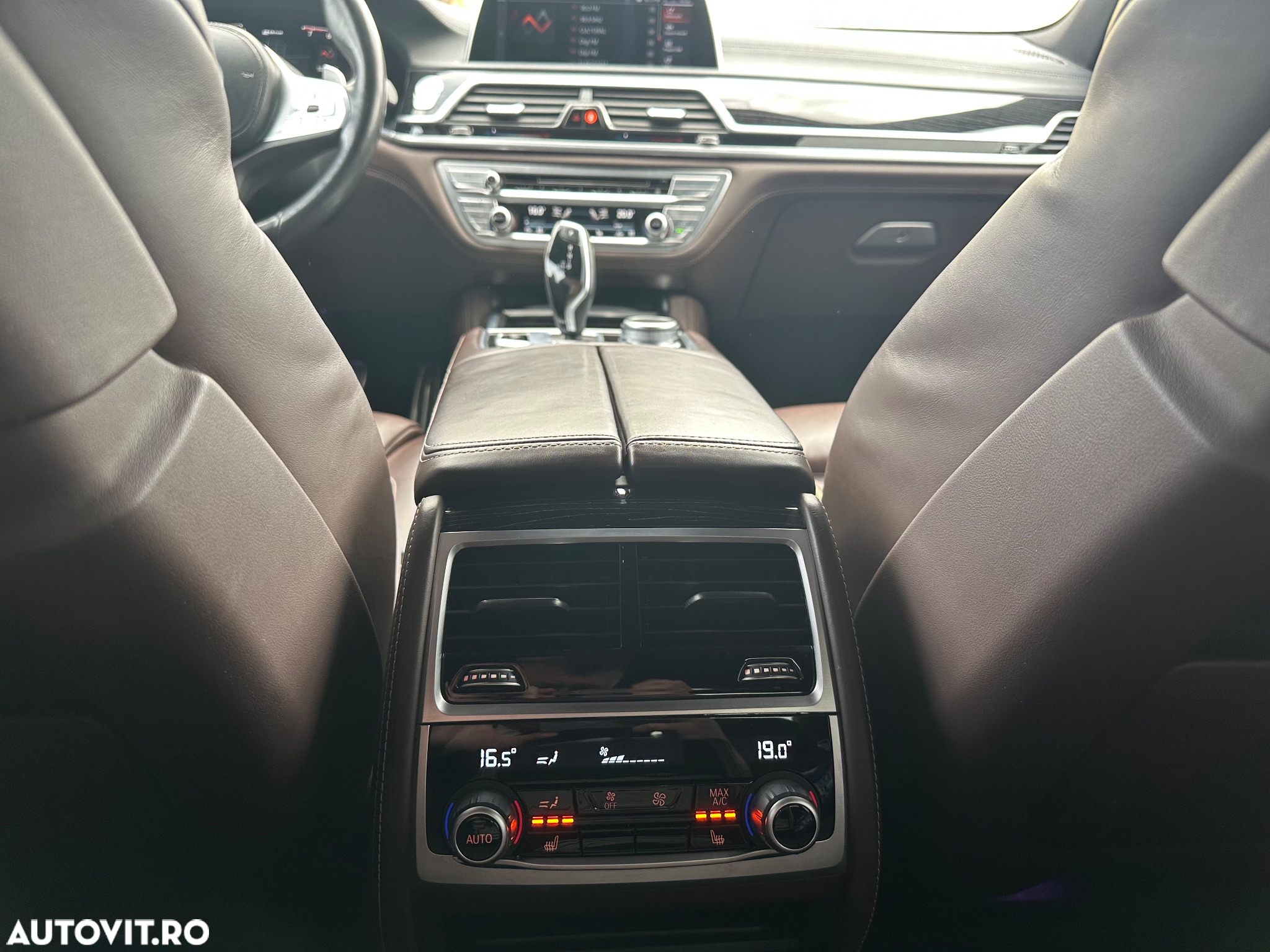 BMW Seria 7 - 11