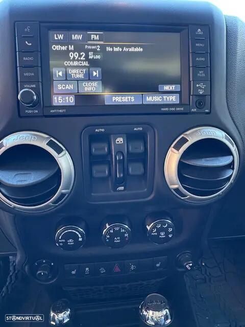 Jeep Wrangler Unlimited 2.8 CRD Sahara AT - 11