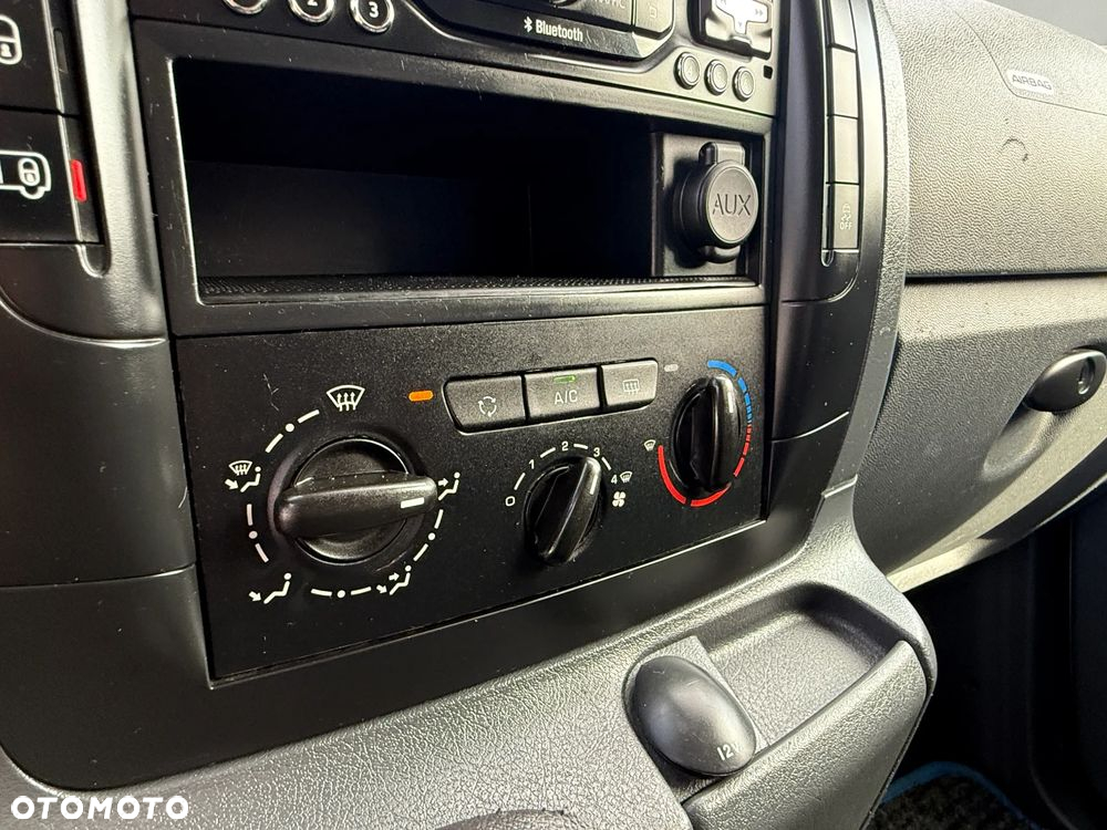 Peugeot Expert 1.6 HDI 3 Osobowy Klimatyzacja Nawigacja Gwarancja Kredyt - 23