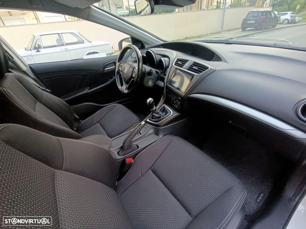 Honda Civic Tourer 1.6 i-DTEC Sport Navi - 21